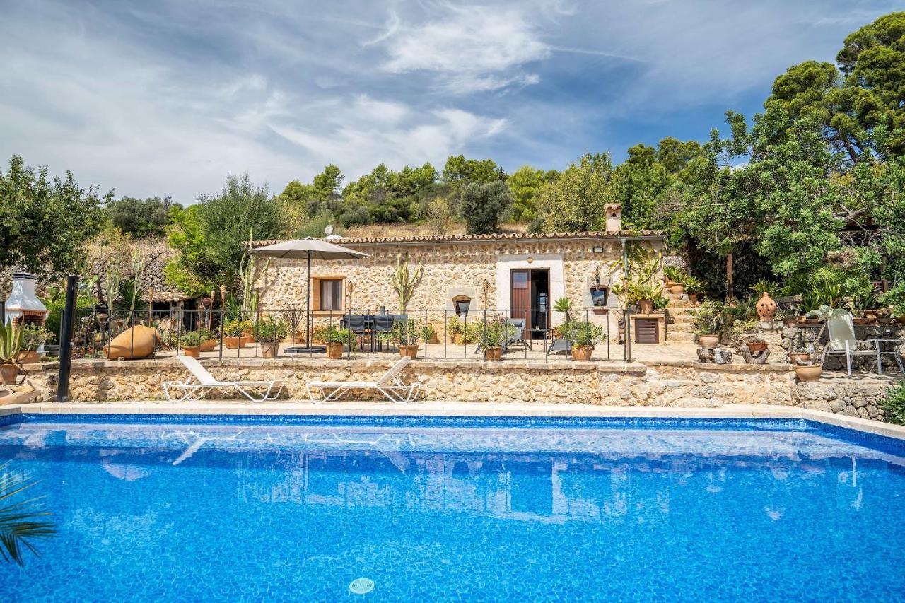 CAN PULIT - finca romántica para 2 con piscina y vistas en Selva  Exterior foto