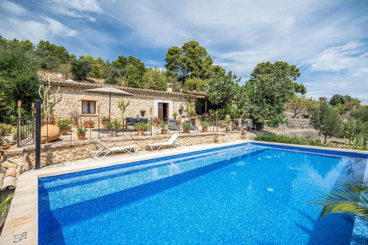 CAN PULIT - finca romántica para 2 con piscina y vistas en Selva  Exterior foto