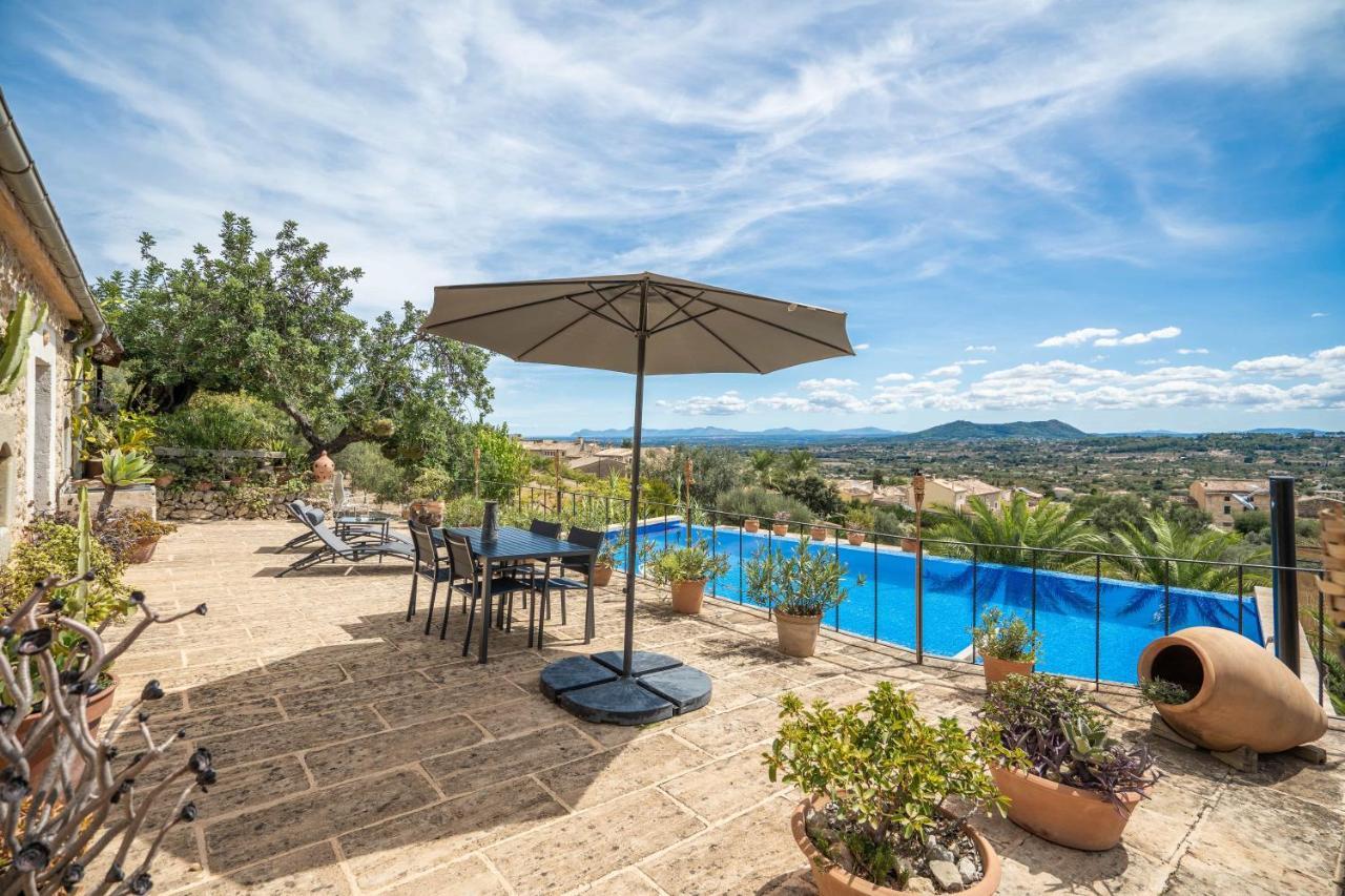 CAN PULIT - finca romántica para 2 con piscina y vistas en Selva  Exterior foto